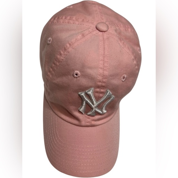 American Needle New York Yankees Hat in Pink One Se - Picture 4 of 13